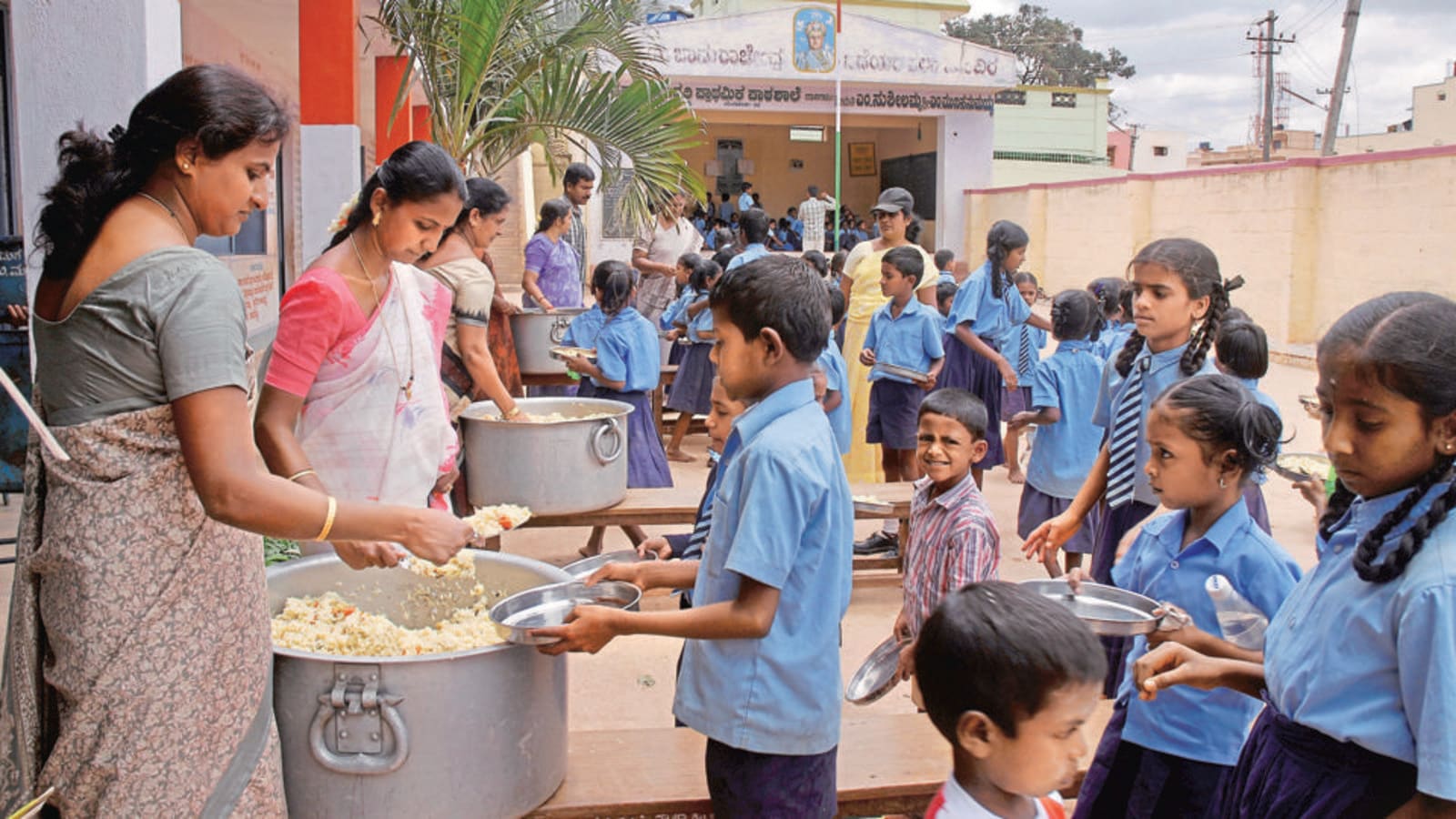 Mid-Day-Meal Case Study | ParaEngage